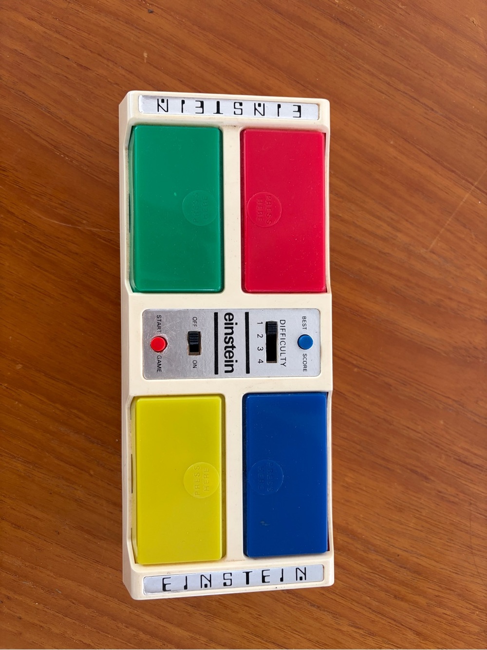 Einstein Electronic Memory Game - Bright Red, Green, Yellow, Blue Buttons